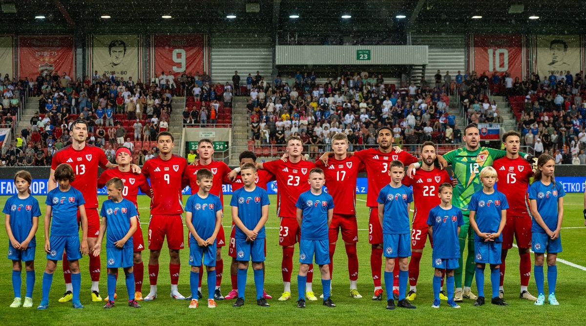 Tréner Walesu sa po výprasku ospravedlňoval: Slováci sa nenapracovali, góly sme im darovali