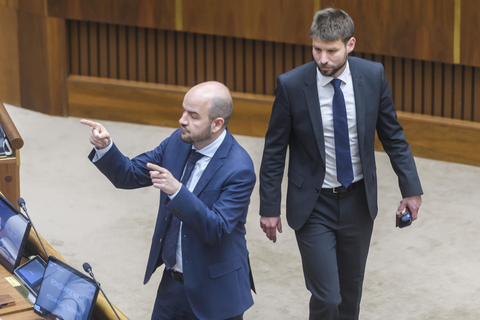 Dokážeme poraziť Smer, teší sa Šimečka. Načrtol, ako chce s PS vyhrať aj parlamentné voľby Dokážeme poraziť Smer, teší sa Šimečka. Načrtol, ako chce s PS vyhrať aj parlamentné voľby