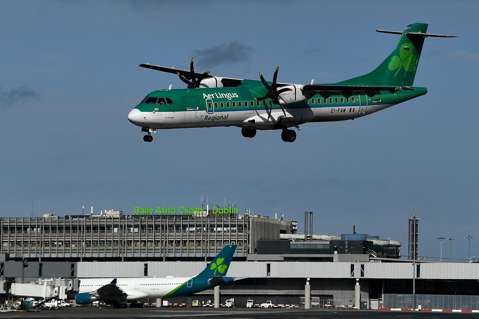 Írske aerolínie Aer Lingus rušia takmer 250 letov pre štrajk pilotov Írske aerolínie Aer Lingus rušia takmer 250 letov pre štrajk pilotov