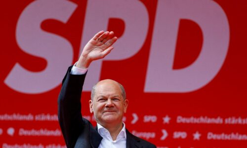 Scholz po násilnostiach sprevádzajúcich voľby sľúbil, že bude obhajovať slobodu prejavu