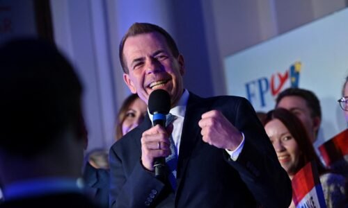 „Zastavte šialenstvo EÚ“. V Rakúsku zvíťazili krajne pravicoví slobodní