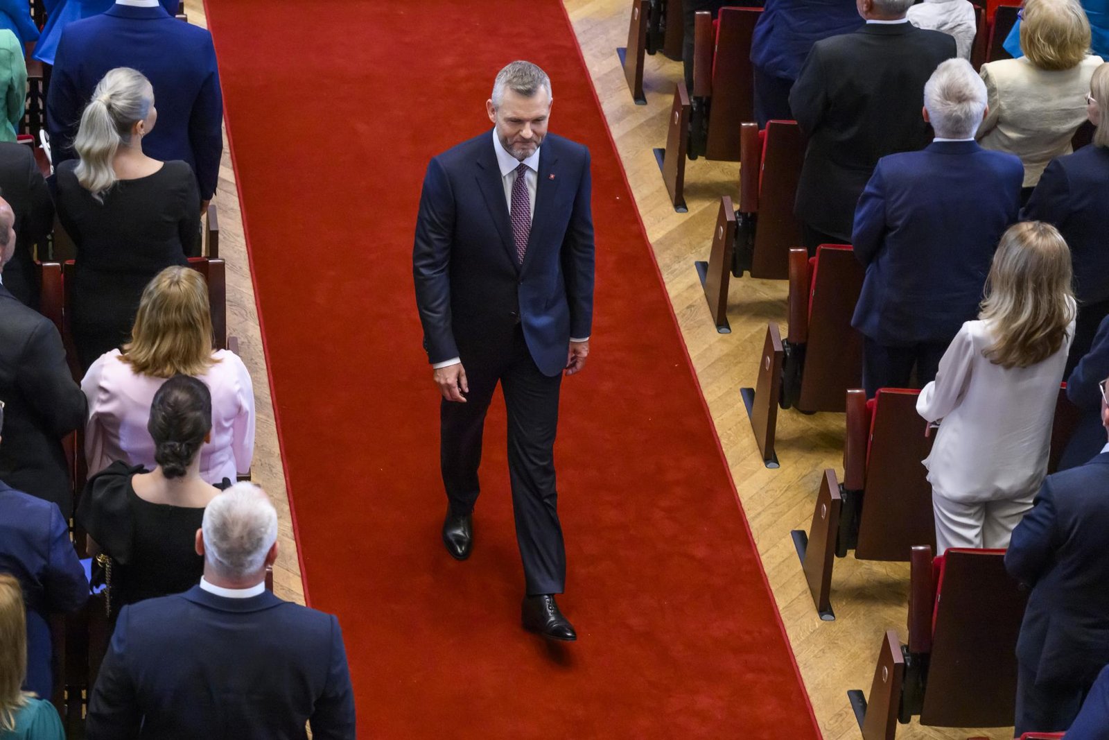 Spor do politiky patrí. Súboj však musí mať svoje pravidlá, vyhlásil novozvolený prezident Pellegrini Spor do politiky patrí. Súboj však musí mať svoje pravidlá, vyhlásil novozvolený prezident Pellegrini