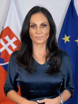 Priatelia, so znepokojením sledujem diskusiu, ktorá sa týka Slovenskej republiky vo vzťahu k Svetovej zdravotníckej organizácii.
 HLAS – sociálna demokracia…