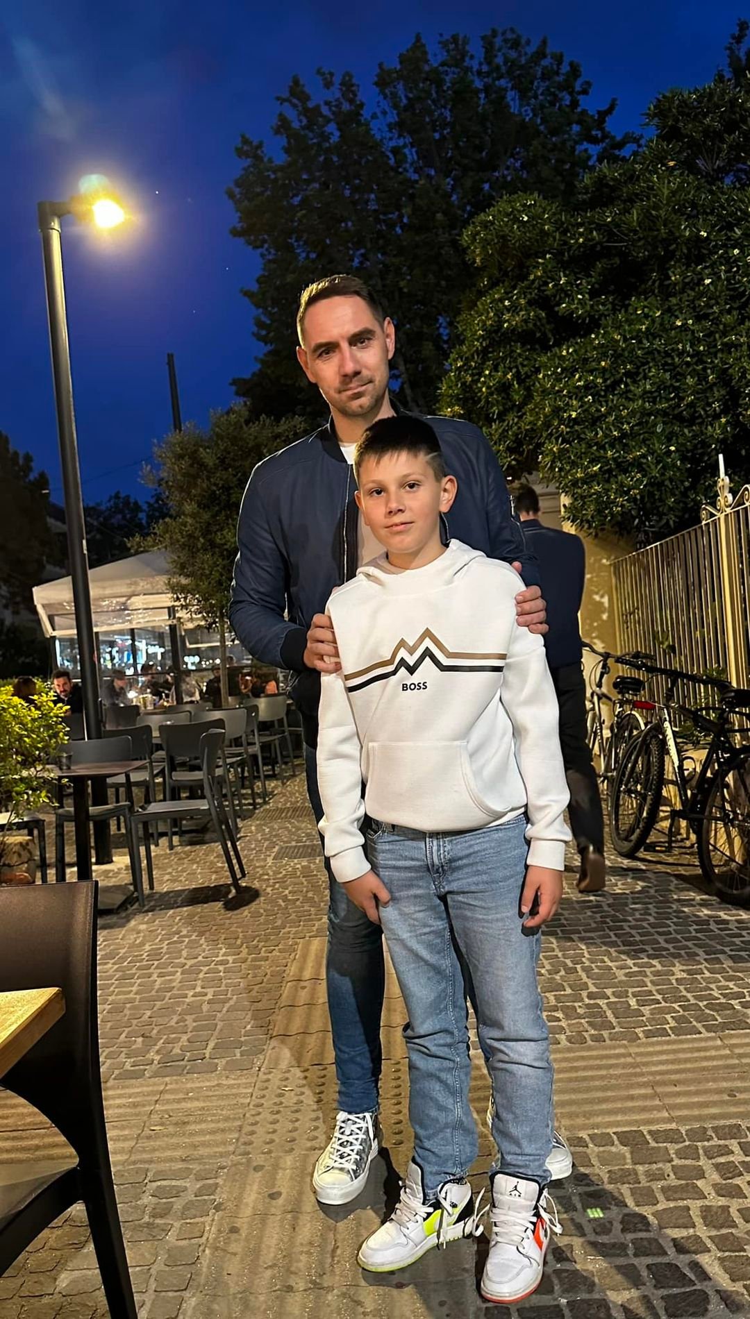 447479123_977214391075824_3977112676293877150_n.jpg Gyimesi György: LIST SYNOVI
Si dobrý taký aký si! Prišiel si do môjho života ako dar od Boha, aby si dobré urobil lepším a pomáhal zmierňovať trpkosť. Pretože ty si tým, …
