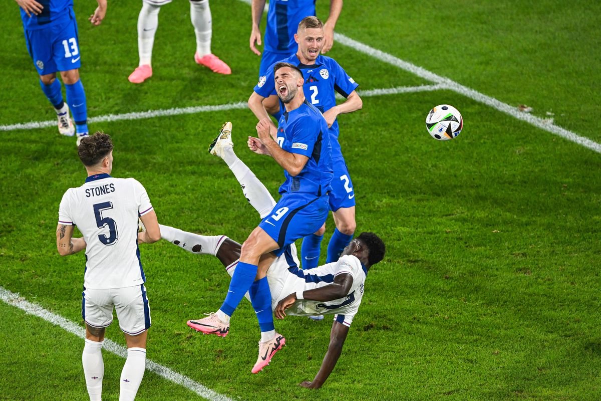 VIDEO Výbuch radosti po zápase s bezradným Anglickom. Slovinsko vydrelo zlatý bod