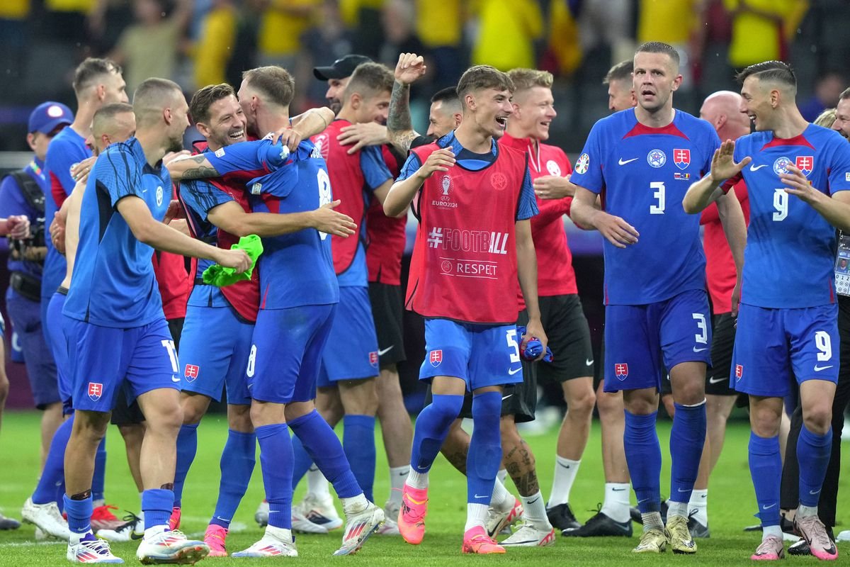Prvé reakcie po postupe do osemfinále. Calzona chce na EURO 2024 vydržať čo najdlhšie