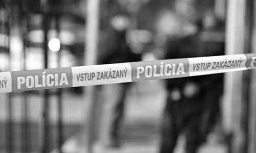Dôchodkyňa zahynula po páde zo siedmeho poschodia, polícia vyšetruje okolnosti tragédie
