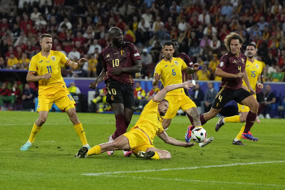 VIDEO VAR opäť úradoval, Lukaku sa nevie zbaviť prekliatia. Belgicko však zvládlo povinnú jazdu