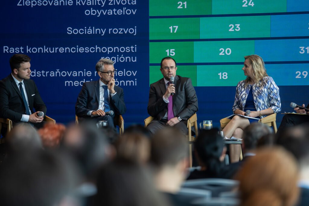 Decentralizácia eurofondov zastala na polceste