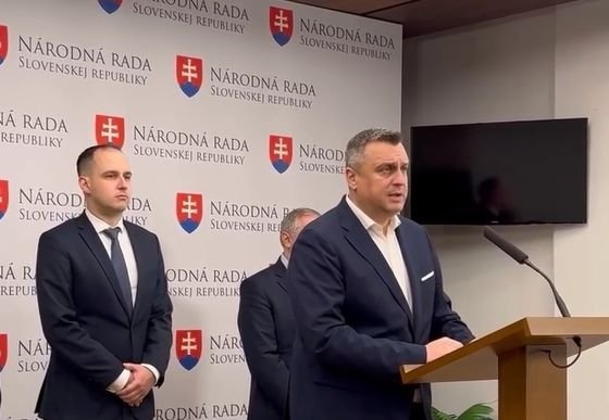 Ideálne odmeny. Danko obhajuje rekreačné poukazy, vysvetľuje zamestnávateľom čomu nechápu Ideálne odmeny. Danko obhajuje rekreačné poukazy, vysvetľuje zamestnávateľom čomu nechápu