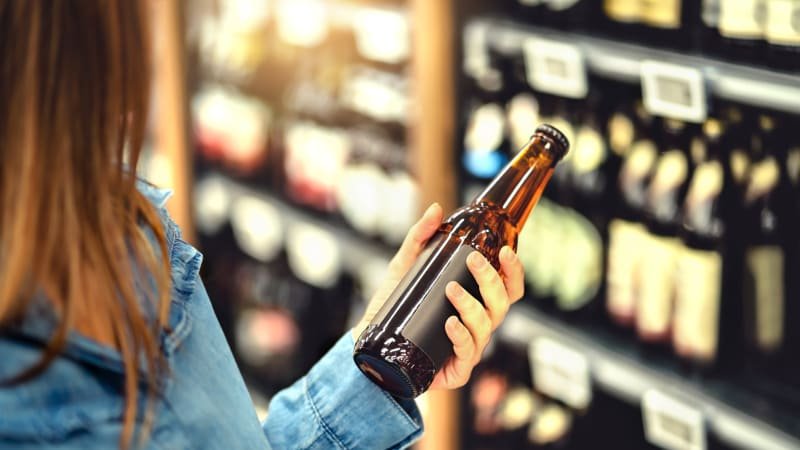 Ošizené pivo v Česku. Obsahovalo méně alkoholu, kontrola usvědčila známou značku Ošizené pivo v Česku. Obsahovalo méně alkoholu, kontrola usvědčila známou značku
