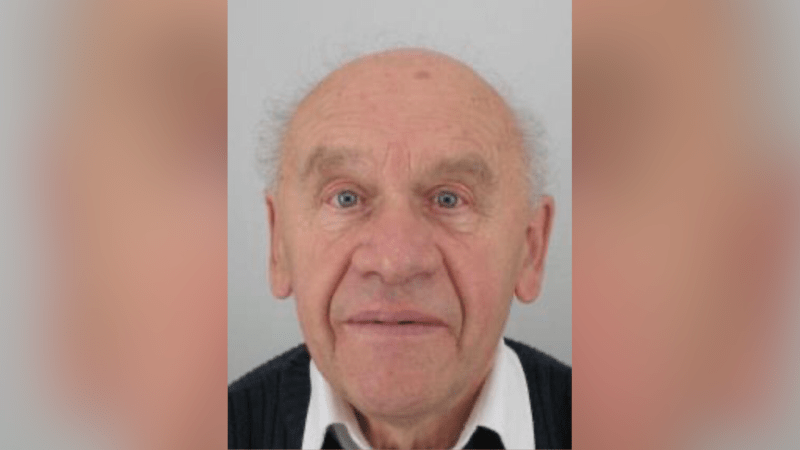 Nasedl na kolo, odjel a už se nevrátil. Policie pátrá po seniorovi z Klatovska Nasedl na kolo, odjel a už se nevrátil. Policie pátrá po seniorovi z Klatovska