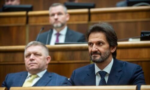 Slovensko po atentátu na Fica: Jeho lidé konspirují, ve hře je zrušení nejsilnější opozice