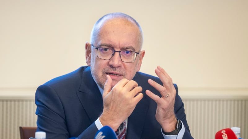 Přijímačky na střední školy čekají změny, prozradil ministr Bek. Slíbil inventuru systému Přijímačky na střední školy čekají změny, prozradil ministr Bek. Slíbil inventuru systému
