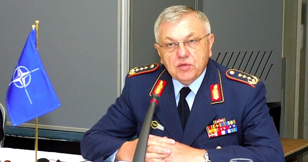 Nemecký generál vo výslužbe, bývalý šéf Vojenského výboru NATO Kujat: „Ukrajina môže dosiahnuť mier iba rokovaním s Ruskom“ Nemecký generál vo výslužbe, bývalý šéf Vojenského výboru NATO Kujat: „Ukrajina môže dosiahnuť mier iba rokovaním s Ruskom“