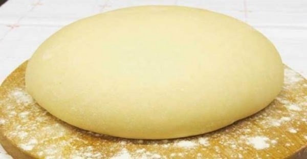 Jednoznačne pre mňa najchutnejšie domáce cesto na knedlíky len z 3 ingrediencií! Chutné knedlíky hotové už v dvoch krokoch! Jednoznačne pre mňa najchutnejšie domáce cesto na knedlíky len z 3 ingrediencií! Chutné knedlíky hotové už v dvoch krokoch!