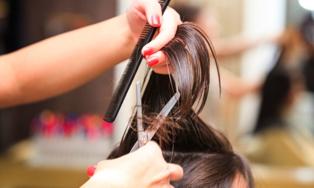 Žiadne pixie! Vracia sa „mullet hair“, ktorý milovali naše babičky. Omladzuje a dodáva sviežosť