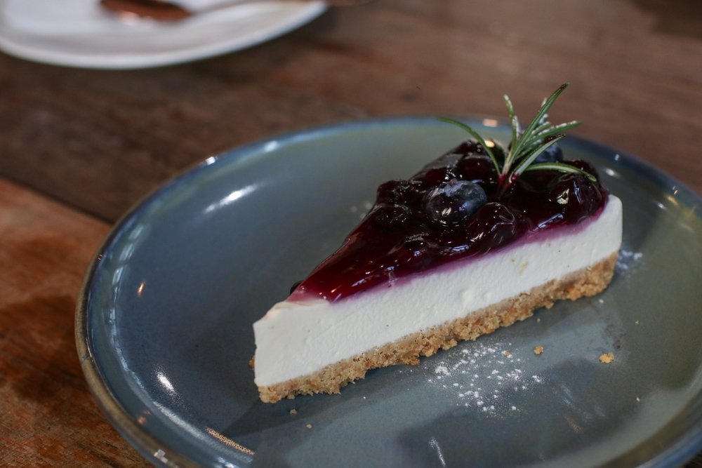 Chutí a vyzerá ako z drahej cukrárne. Čučoriedkový cheesecake robím celé leto Chutí a vyzerá ako z drahej cukrárne. Čučoriedkový cheesecake robím celé leto