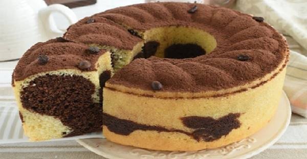 Klenot medzi všetkými bábovkami: Báječná TIRAMISU bábovka nám zachutila tak veľmi, že inú už vlastne ani nepripravujeme. Klenot medzi všetkými bábovkami: Báječná TIRAMISU bábovka nám zachutila tak veľmi, že inú už vlastne ani nepripravujeme.