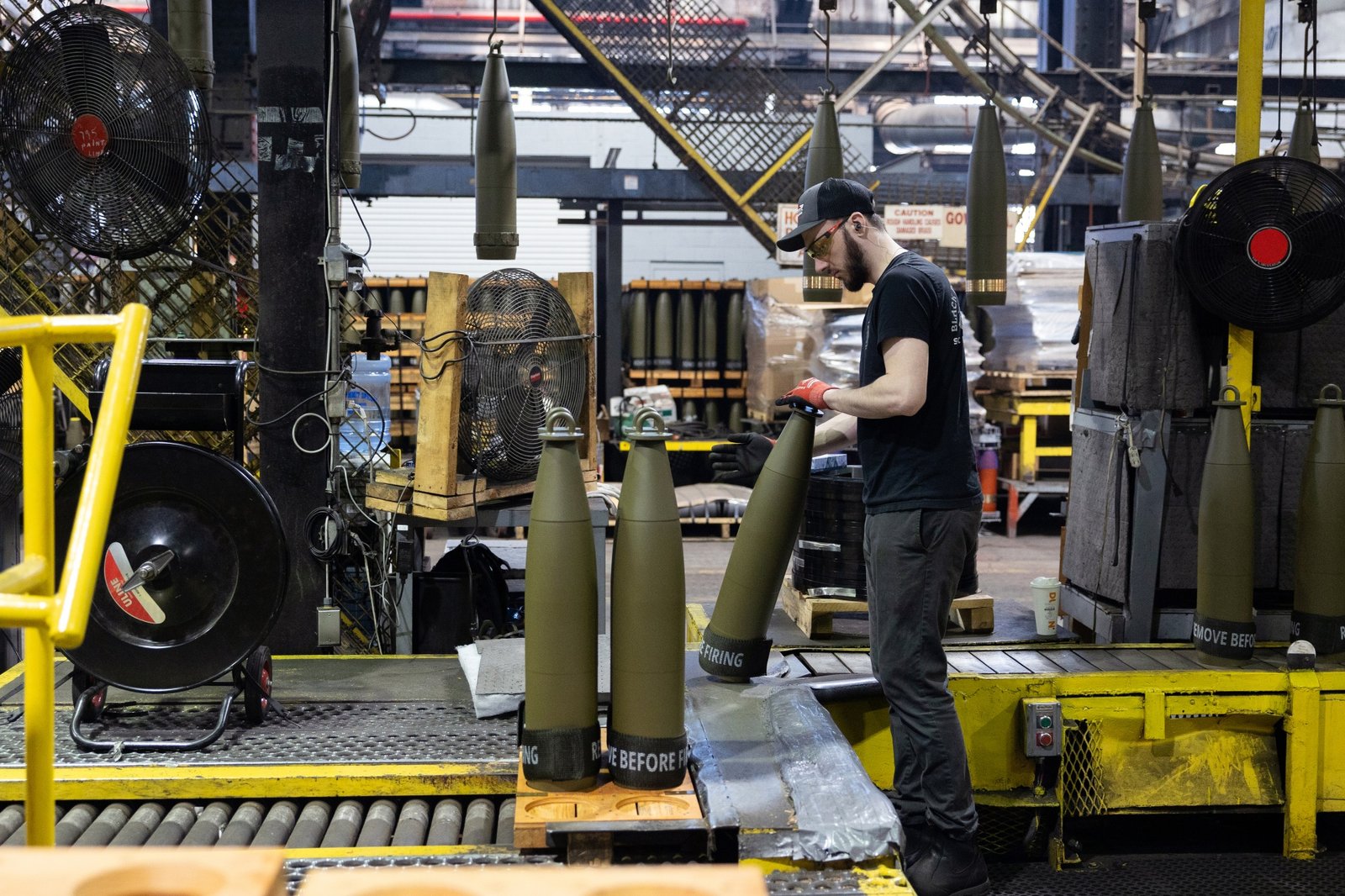Bloomberg: Zastaraný americký vojensko-priemyselný komplex produkuje muníciu príliš pomaly Bloomberg: Zastaraný americký vojensko-priemyselný komplex produkuje muníciu príliš pomaly