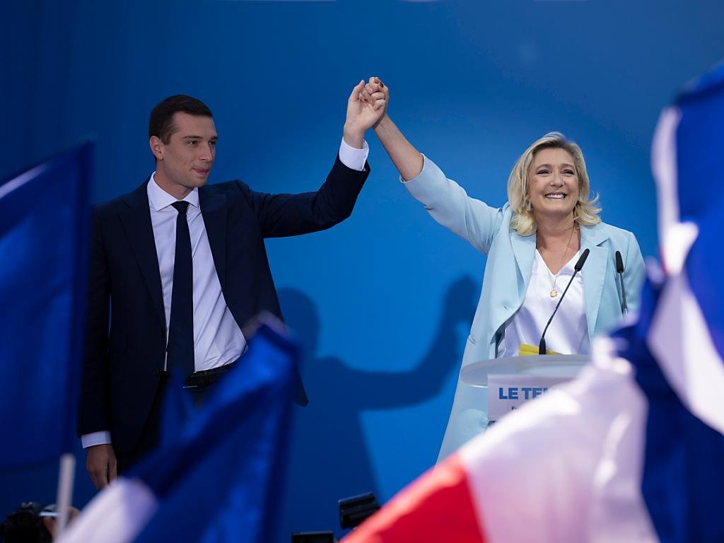 Budúcu nedeľu sa rozhodne, akým smerom sa uberie Francúzsko Budúcu nedeľu sa rozhodne, akým smerom sa uberie Francúzsko