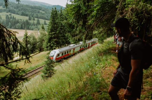 122439_ts_otvorenie_chodnika_pramen_hrona-640x420.jpg Nový náučný chodník v Telgárte privedie ľudí popri známych viaduktoch k prameňu Hrona