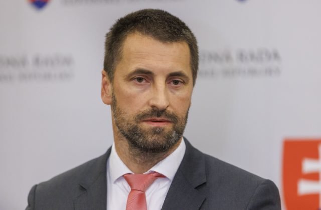 126490_marian-viskupic-640x420.jpg Viskupič sa obáva o psychické zdravie premiéra, podľa poslanca vyhlasuje Fico vojnu demokracii