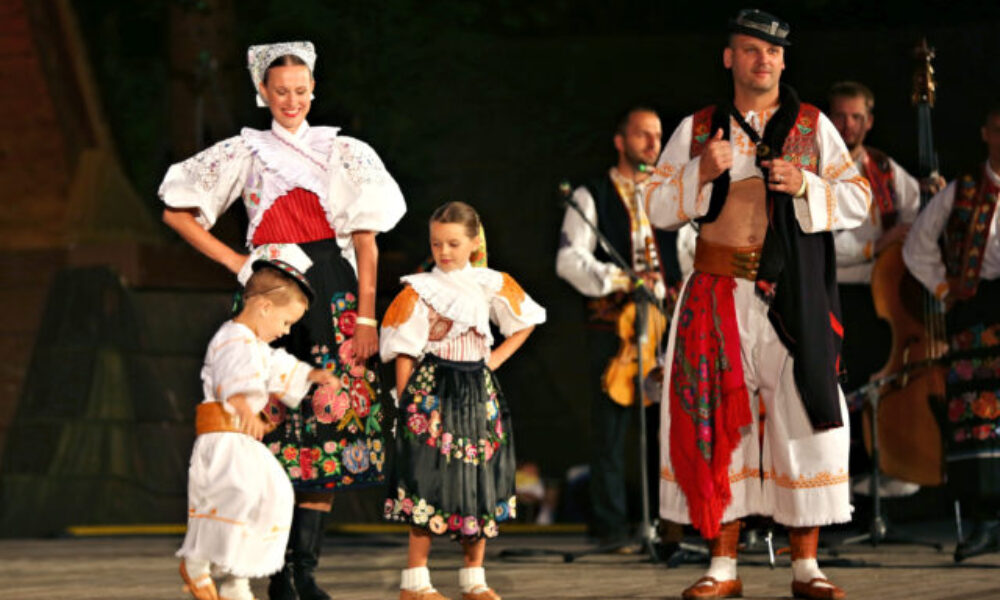 Folklórne slávnosti pod Poľanou sa začnú už čoskoro, tradične budú bohaté na rôzne sprievodné podujatia