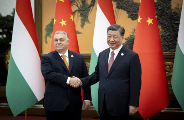 Orbán prekvapivo pricestoval do Pekingu, v rámci pokračovania „mierovej misie“ rokoval aj s prezidentom Si Ťin-pchingom (foto)