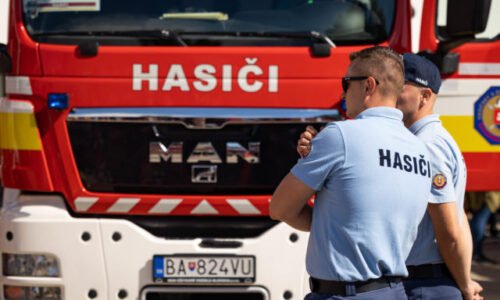 Hasiči budú dostávať vyšší príplatok za pohotovosť, ministerstvo vnútra tým chce eliminovať súdne spory
