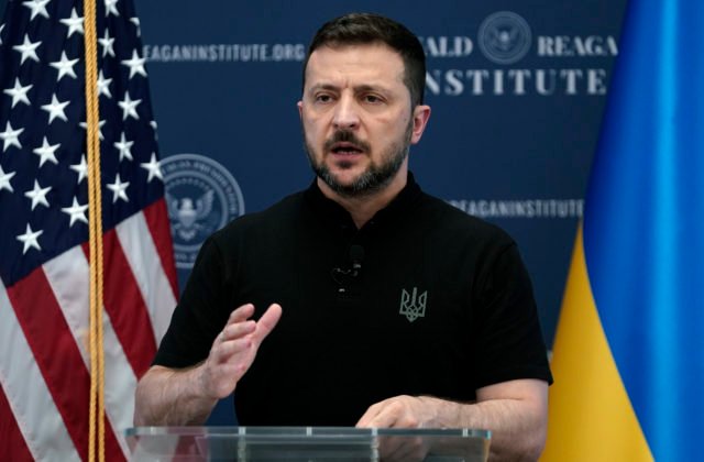 Stíhačky F-16 približujú spravodlivý a trvalý mier, vyhlásil Zelenskyj