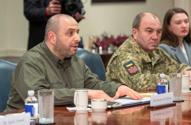 136487_us_ukraine_20754-640x420.jpg Minister obrany Umerov dal Američanom zoznam cieľov v Rusku, ktoré chce Kyjev zasiahnuť americkými raketami ATACMS