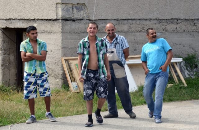 140533_4-640x420.jpg Komisár Rady Európy vyzýva na urgentné riešenie zlej situácie Rómov, pripája sa aj poslanec Peter Pollák mladší