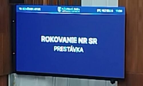 v NR SR