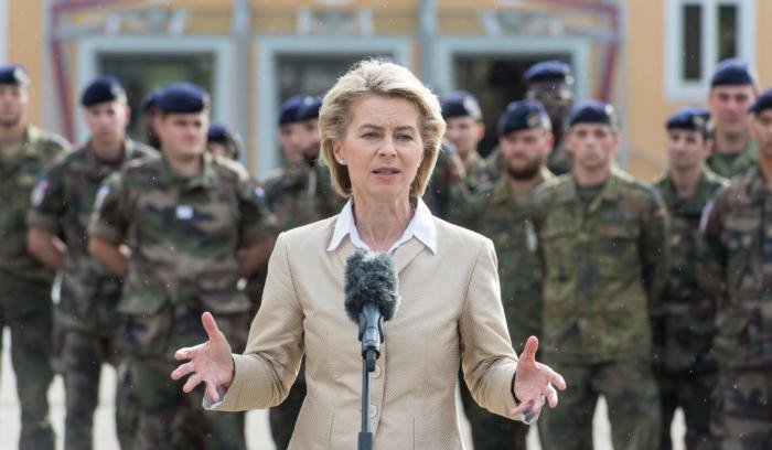 Ako sa Von der Leyen a jej kumpáni snažia zavrieť ústa odporcom vojny a všetkým nespokojným Ako sa Von der Leyen a jej kumpáni snažia zavrieť ústa odporcom vojny a všetkým nespokojným