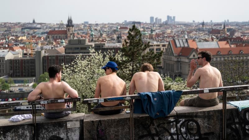 Sledujte RADAR: Víkend bude jako žhavá sauna. Pak se prudce ochladí, udeřit mohou silné bouřky Sledujte RADAR: Víkend bude jako žhavá sauna. Pak se prudce ochladí, udeřit mohou silné bouřky