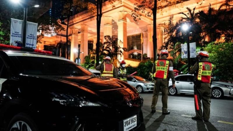 Záhada zamčeného pokoje: V Bangkoku našli šest mrtvých cizinců. Zřejmě šlo o otravu kyanidem Záhada zamčeného pokoje: V Bangkoku našli šest mrtvých cizinců. Zřejmě šlo o otravu kyanidem