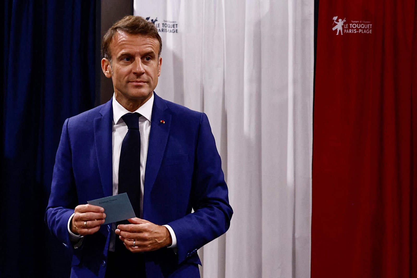 Macronova éra sa končí, prvé kolo volieb bolo pre neho katastrofou, píšu francúzske médiá Macronova éra sa končí, prvé kolo volieb bolo pre neho katastrofou, píšu francúzske médiá