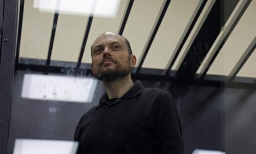 Ku kritikovi Kremľa Kara-Murzovi, ktorý si odpykáva 25 rokov, do väzenskej nemocnice nepúšťajú jeho advokátov