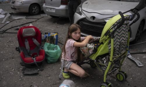 Medzi obeťami pondelkového ruského útoku v Kyjeve sú aj štyri deti