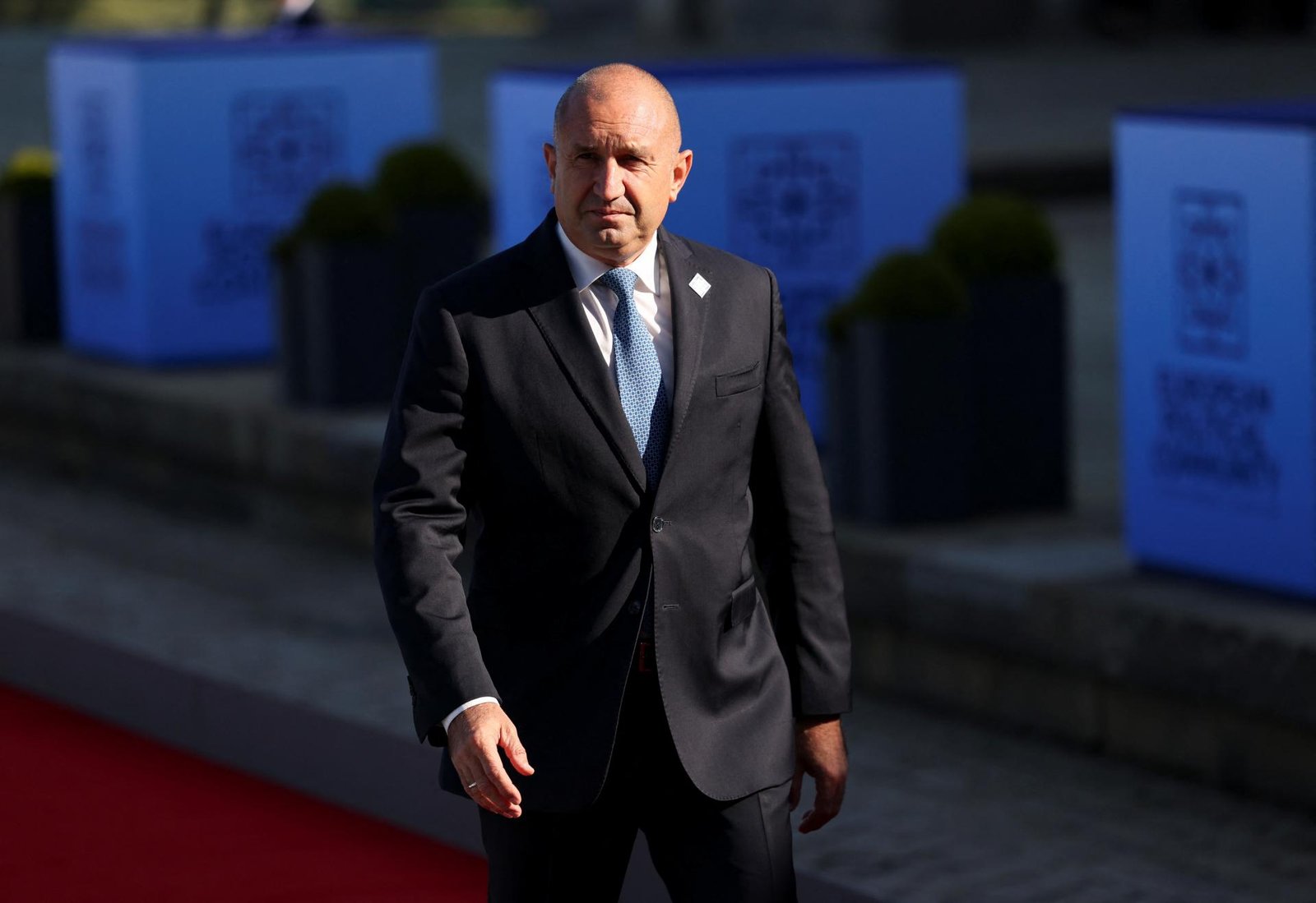 Bulharský prezident poveril stranu Je taký národ vytvorením vlády. Vo voľbách skončila na šiestom mieste Bulharský prezident poveril stranu Je taký národ vytvorením vlády. Vo voľbách skončila na šiestom mieste