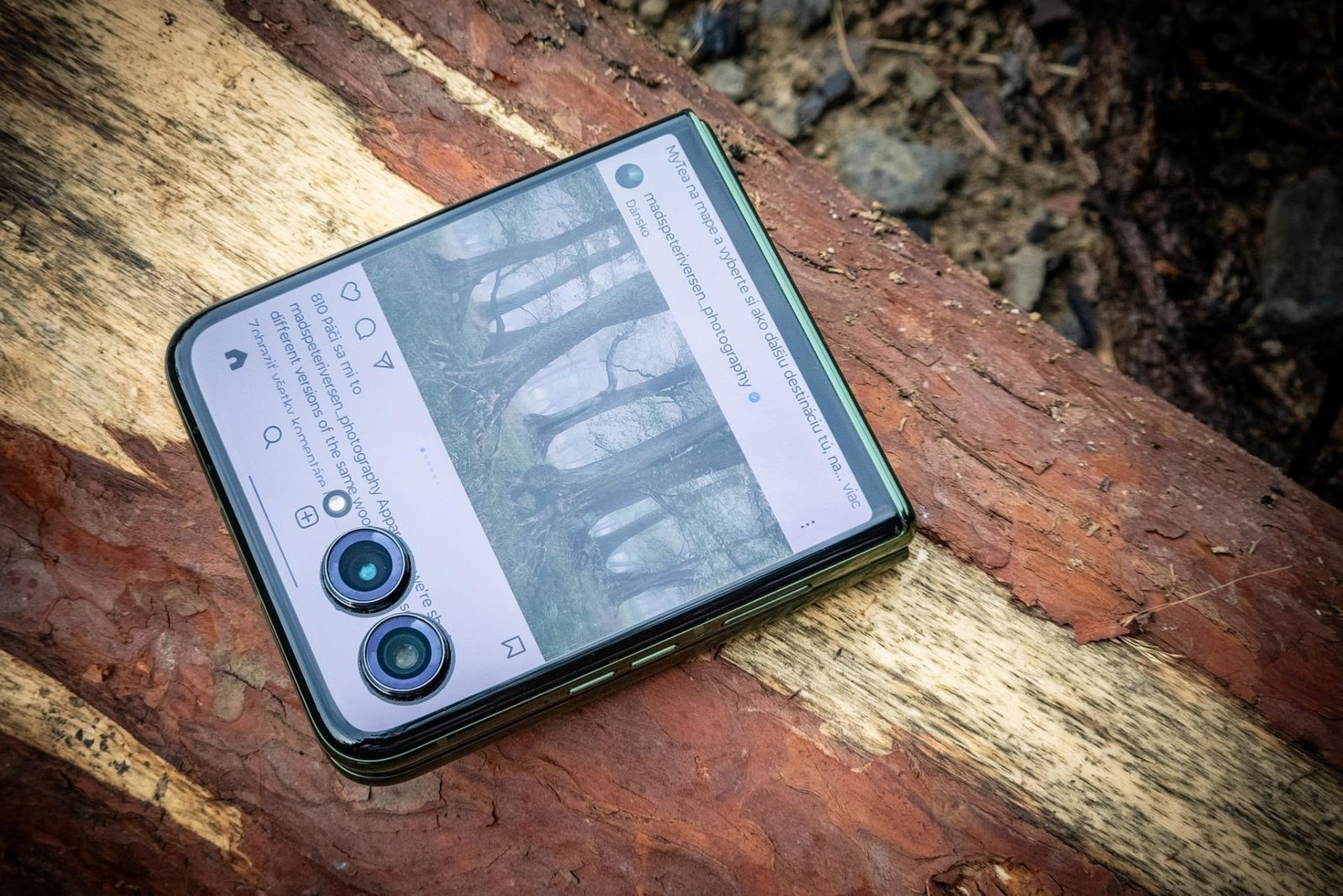 Prináša množstvo vylepšení, pár nedostatkov a jedno kontroverzné riešenie. Takáto je top skladacia Motorola Prináša množstvo vylepšení, pár nedostatkov a jedno kontroverzné riešenie. Takáto je top skladacia Motorola