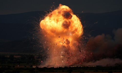 Po výbuchoch v skladoch pyrotechniky v Bulharsku zahynuli štyri obete