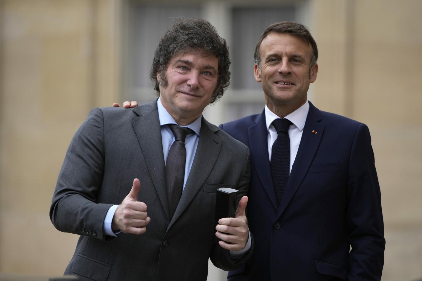 Macron prijal v Paríži argentínskeho prezidenta, diskutovali aj o vojne na Ukrajine Macron prijal v Paríži argentínskeho prezidenta, diskutovali aj o vojne na Ukrajine