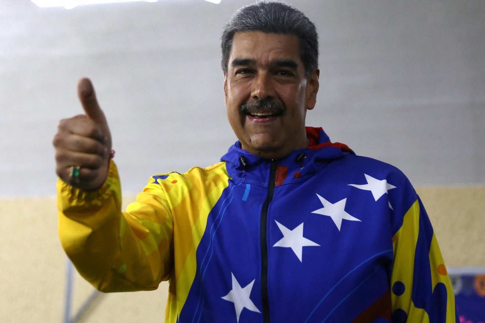 Venezuelu ďalej povedie Maduro, oznámil úrad. Opozícia výsledok spochybňuje Venezuelu ďalej povedie Maduro, oznámil úrad. Opozícia výsledok spochybňuje