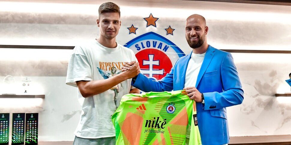 Špekulácie sa naplnili! Slovan Bratislava získal brankára od najväčšieho rivala