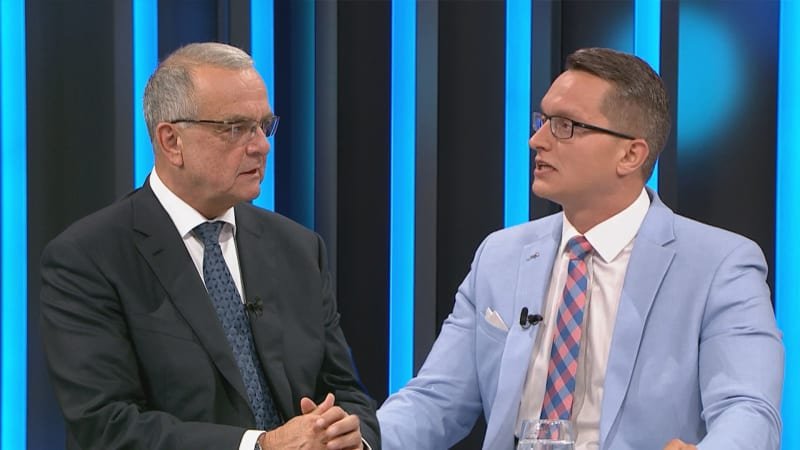 Kalousek: Vláda vzkazuje, že ji názor lidí nezajímá. Nechce vyvolávat paniku, míní Křeček