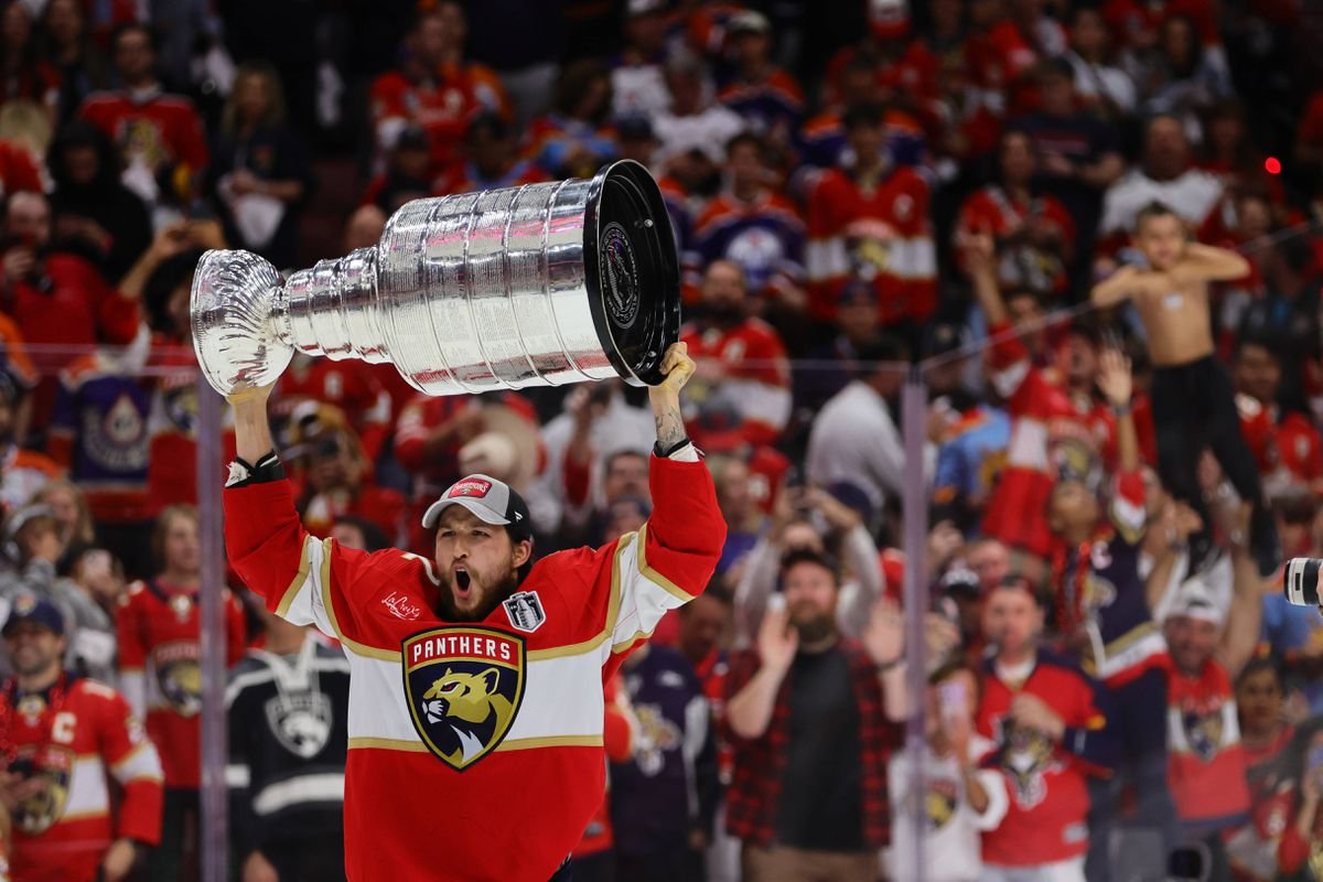 Hviezda Floridy Panthers po zisku Stanley Cupu dostala lukratívny kontrakt