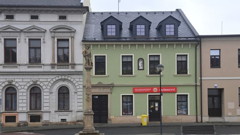 Šternberk trápí agresivní mládež. Po posledním útoku skončila v nemocnici nezletilá dívka Šternberk trápí agresivní mládež. Po posledním útoku skončila v nemocnici nezletilá dívka