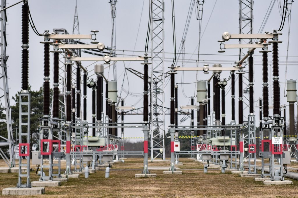 Takmer všetky európske krajiny meškajú s reformou trhu s elektrinou Takmer všetky európske krajiny meškajú s reformou trhu s elektrinou